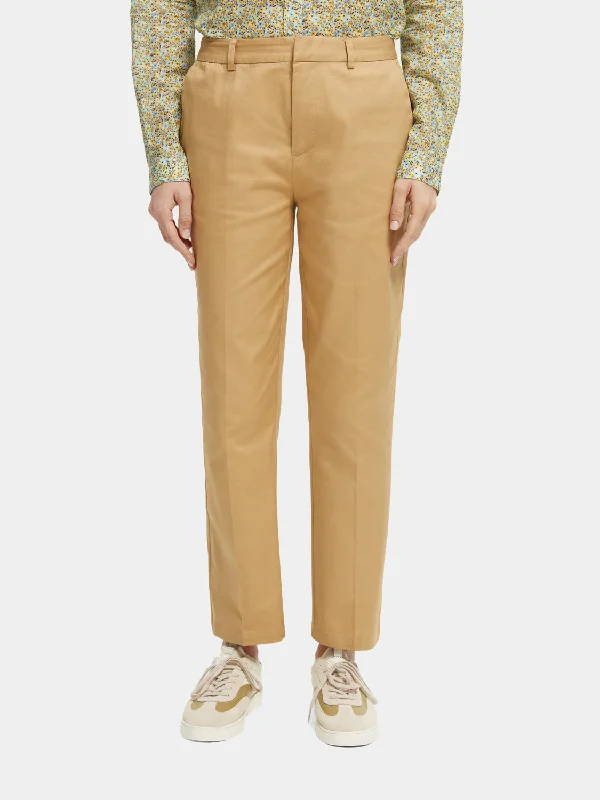 Abott mid-rise tapered chino