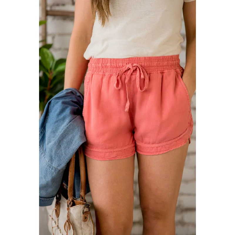 Detailed Trim Pocket Shorts